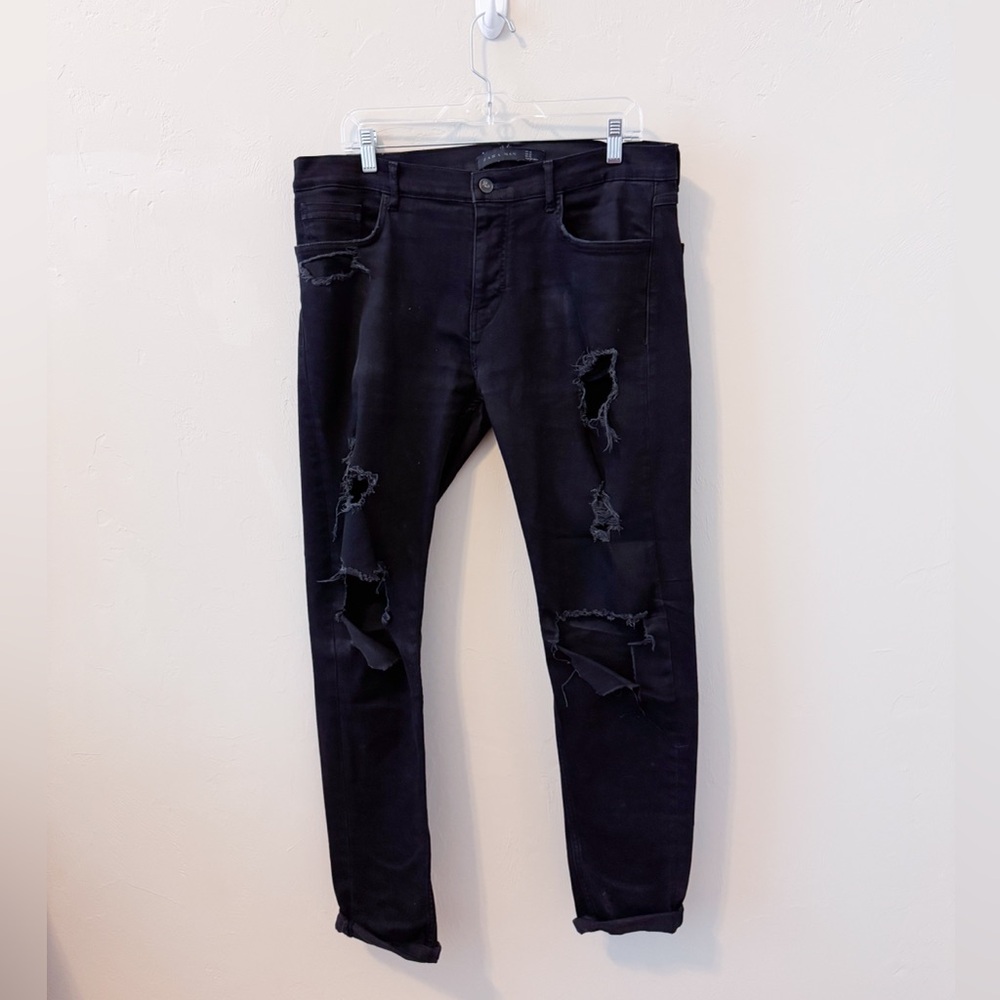 Zara Men's Black Distressed Jeans